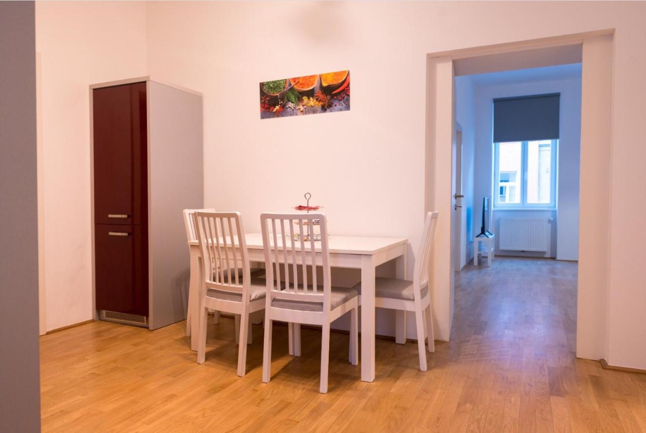 Charming Flat & Balcony Near Central Station L Bg5 فيينا المظهر الخارجي الصورة