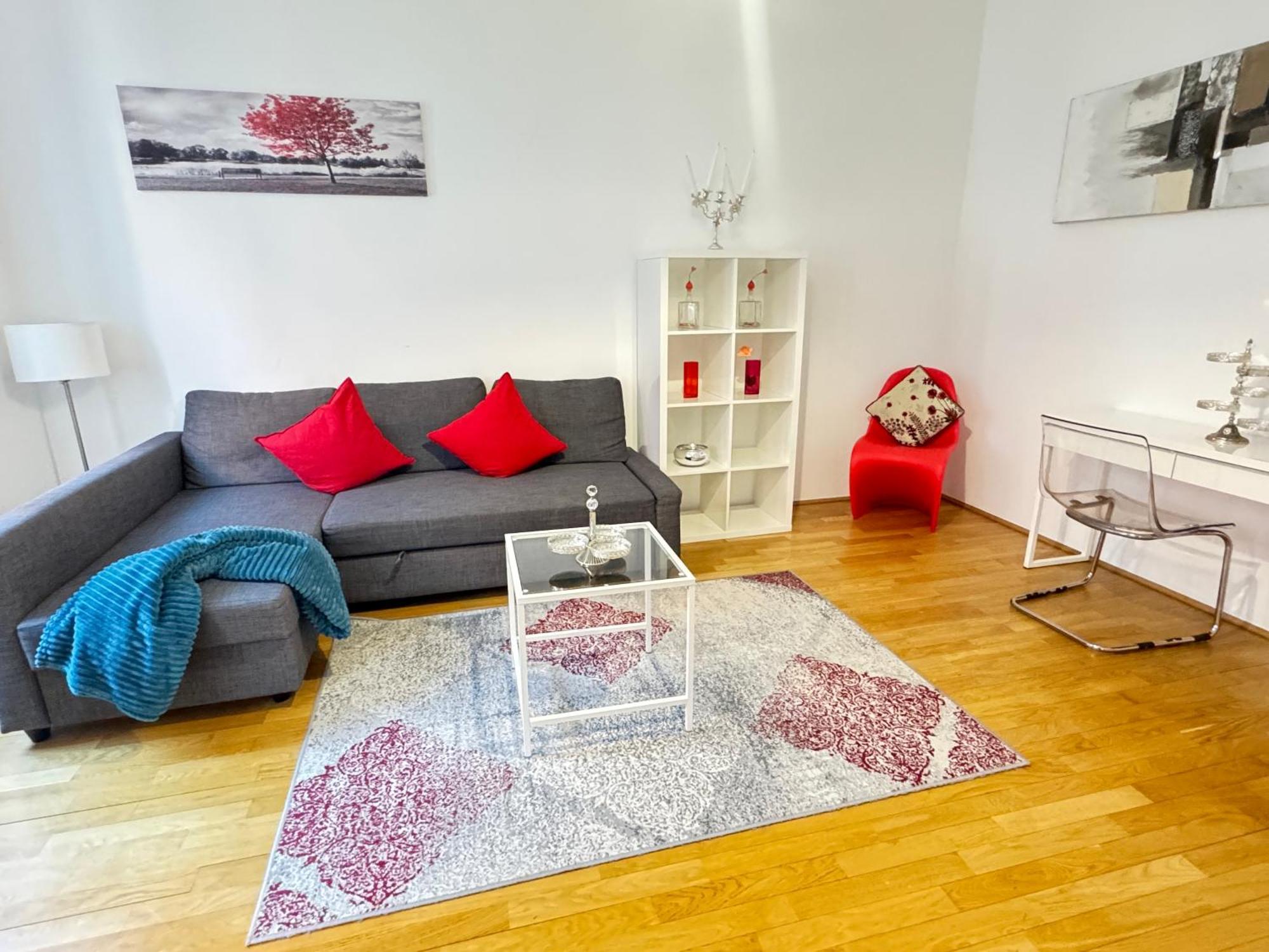 Charming Flat & Balcony Near Central Station L Bg5 فيينا المظهر الخارجي الصورة