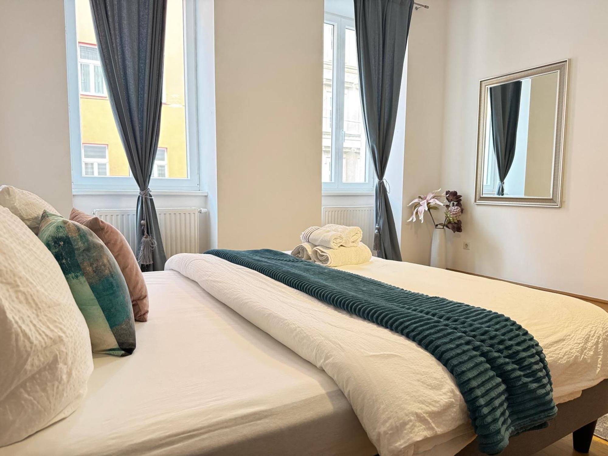 Charming Flat & Balcony Near Central Station L Bg5 فيينا المظهر الخارجي الصورة