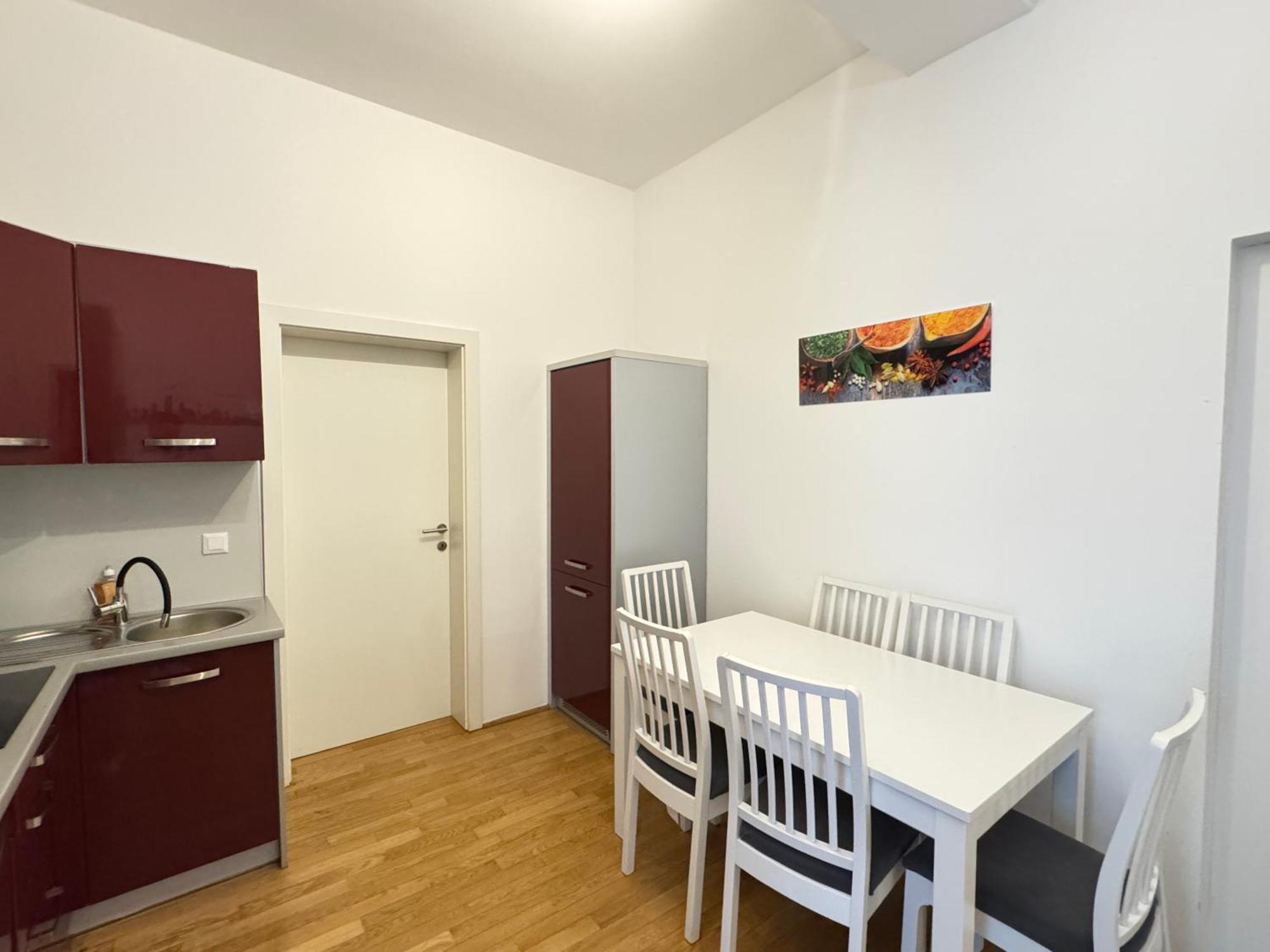 Charming Flat & Balcony Near Central Station L Bg5 فيينا المظهر الخارجي الصورة